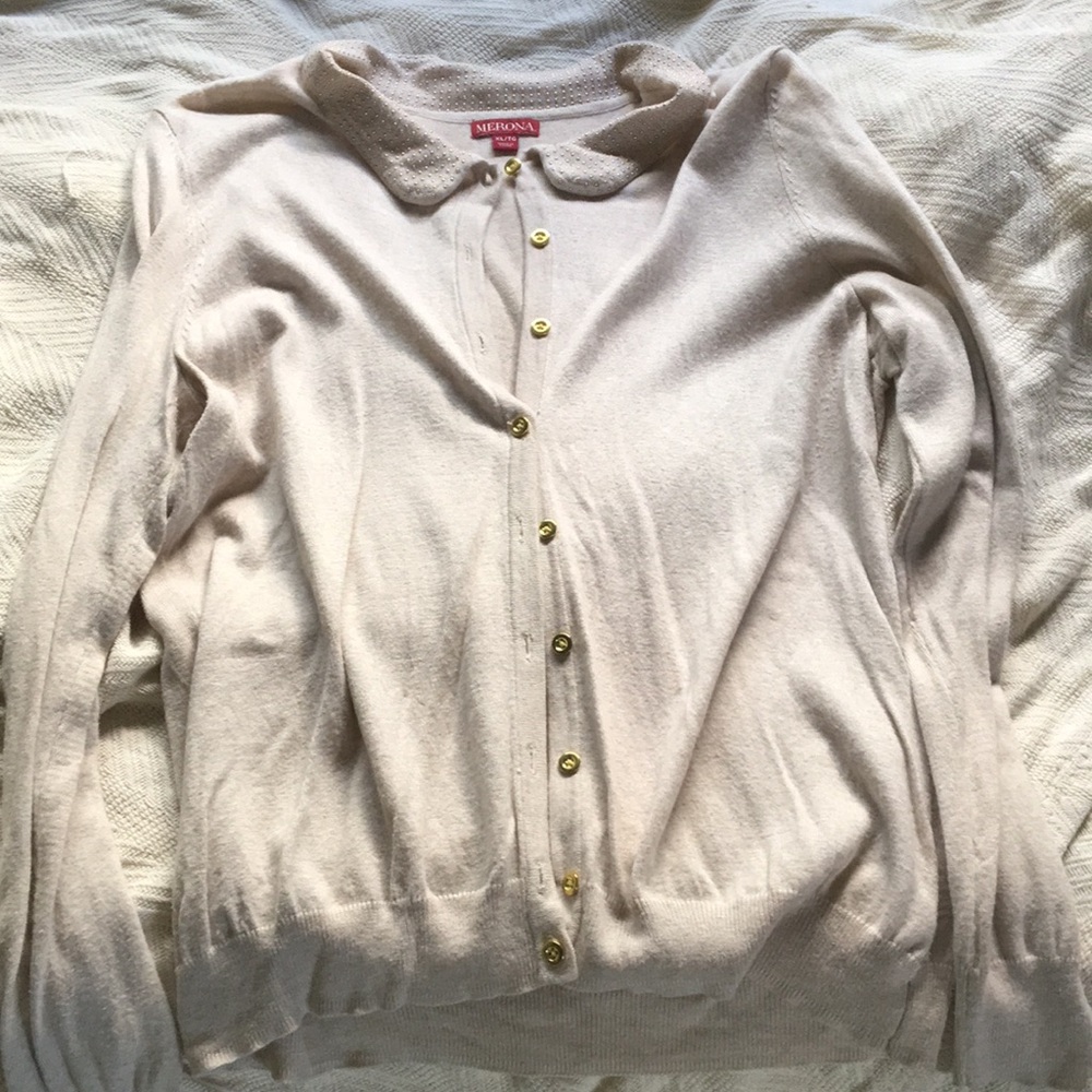 Sweater with bedazzled collar